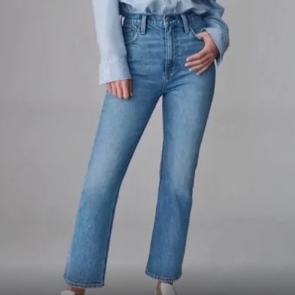Denim Forum Aritzia The Bailey High Rise Crop Flare Size 24 Button Fly Jeans